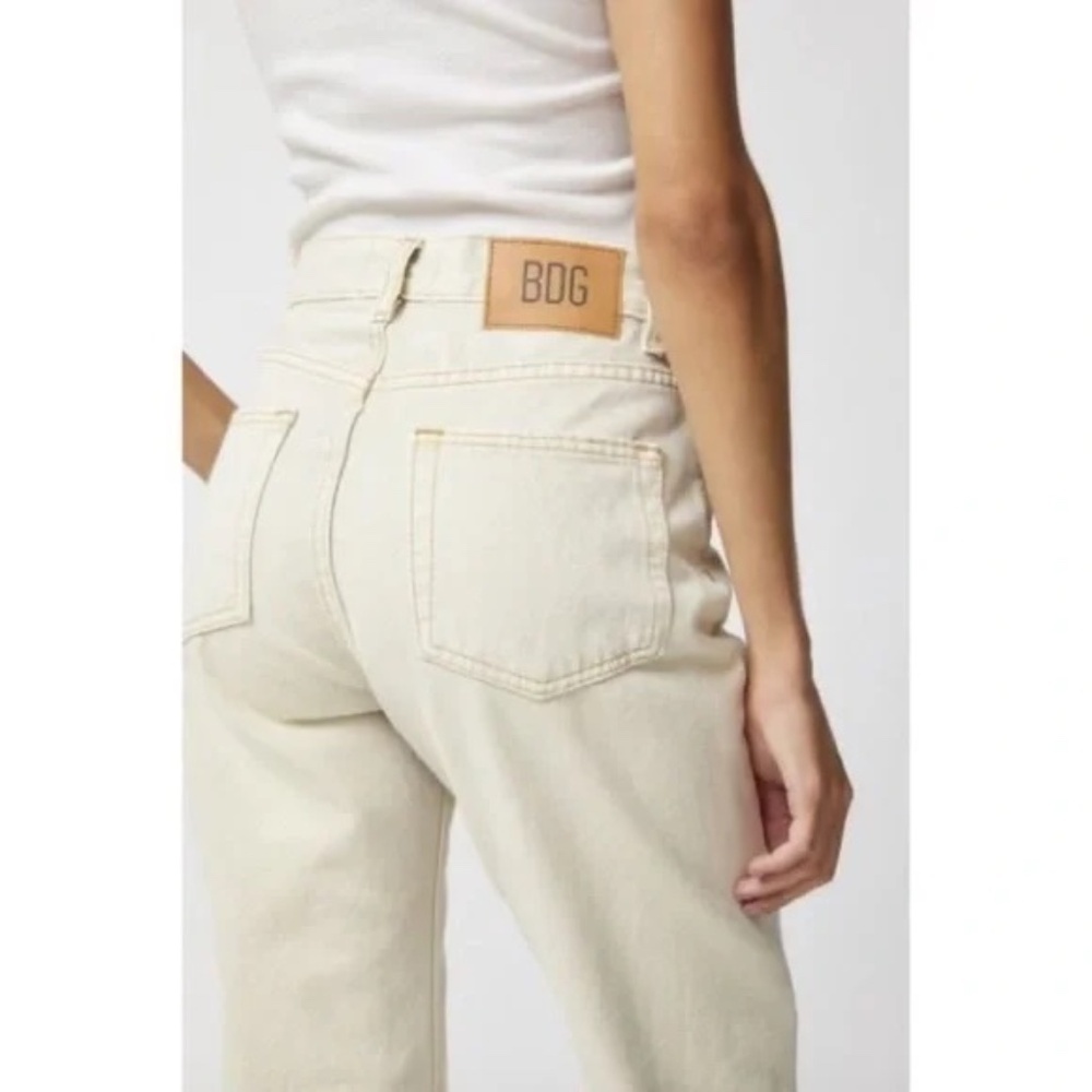 URBAN OUTFITTERS BDG High Waisted Cowboy Jeans in Cream - Picture 2 of 10